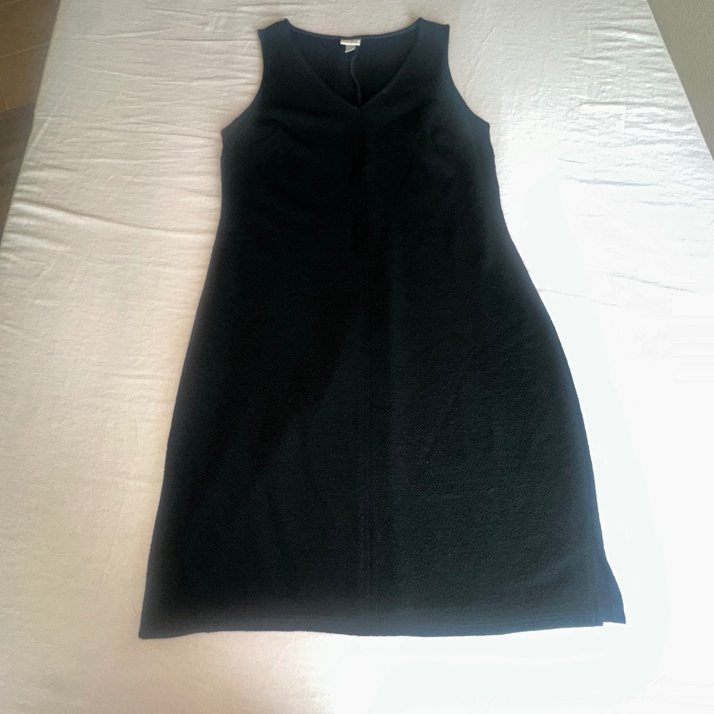 A New Day‎ Medium Black Minimalist Sleeveless V-Neck Shift Dress Knit Stretch